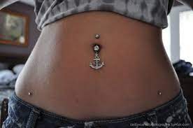 Pin Von Lucas Baron Pedernera Auf Tattoos Piercings Bauchnabel Piercing Bauch Weg