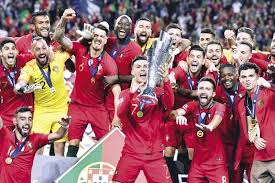Nazionale italiana di calcio) เป็นตัวแทนทีมฟุตบอลจากประเทศอิตาลี อยู่ภายใต้การดูแลของสมาพันธ์ฟุตบอลอิตาลี ทีมอิตาลีชนะการ. à¹‚à¸›à¸£à¸• à¹€à¸à¸ª