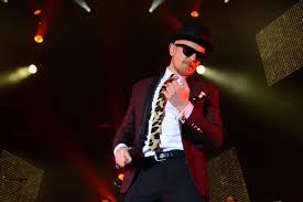 Jan delay (born jan phillip eißfeldt august 25, 1976 in hamburg) is a german singer, songwriter and producer who became known to a wide public as a member of german bands absolute beginner and. Erste Fotos Jan Delay Macht Paadie In Munster Munster Munstersche Zeitung