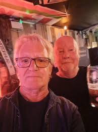 Met up with my mate from 40 odd years ago at Grumpys, it was like the good  old days we had together at the Black horse 🍻