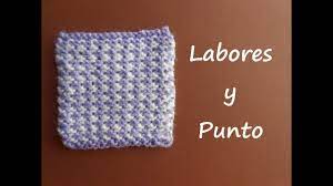 Blusa en punto piñas tejido a crochet con bordes en mangas y largo de blusa. Punto Flor De Dos Colores A Dos Agujas Labores Y Punto Muestras De Puntos