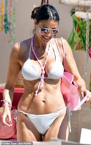 Melanie sykes has shared a gushing tribute to her italian lover riccardo simionato and a wonderful trip after she reunited with him for a romantic break away in venice. H28 Ukaansxkmm