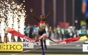 La maratona femminile impiegò molti anni prima di affermarsi. Mondiali Atletica Doha Chepngetich D Oro In Una Maratona Femminile Quasi Proibitiva Sky Sport