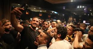 وأوضح مصطفى شعبان أن التمثيل مع الفنان عمرو سعد متعة بالنسبة له، معتبرًا أن عمرو سعد فنان حقيقي وإنسان صادق وواضح. ÙƒØ§Ø²Ø§Ø¨Ù„Ø§Ù†ÙƒØ§ Ù„Ù€ Ø£Ù…ÙŠØ± ÙƒØ±Ø§Ø±Ø© ÙŠØ­Ù„Ù‚ Ù…Ù†ÙØ±Ø¯Ø§ Ø¨Ù€34 Ù…Ù„ÙŠÙˆÙ† Ø¬Ù†ÙŠÙ‡ ÙÙ‰ 7 Ø£ÙŠØ§Ù… Ø¹Ø±Ø¶ Ø¯Ø§Ø®Ù„ Ù…ØµØ± Ø§Ù„Ø¹Ù…Ù„ ÙŠØ­ØªÙ„ Ø§Ù„Ù…Ø±ÙƒØ² Ø§Ù„Ø£ÙˆÙ„ Ø¨ÙØ§Ø±Ù‚ 15 Ù…Ù„ÙŠÙˆÙ†Ø§ Ø¹Ù† Ø§Ù„Ø«Ø§Ù†Ù‰ Ø¨Ù‚Ø§Ø¦Ù…Ø© Ø§Ù„Ø£Ø¹Ù„Ù‰ Ø¥ÙŠØ±Ø§Ø¯Ø§ ÙˆØ£Ù…Ø§ÙƒÙ† Ø§Ù„ØªØµÙˆÙŠØ± ÙˆÙ…Ø´Ø§Ù‡Ø¯ Ø§Ù„Ø£ÙƒØ´Ù† Ø¬Ø¹Ù„ØªÙ‡