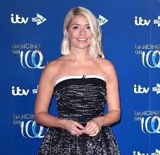 Holly willoughby, david beckham voted ultimate fantasy celeb parents! This Morning S Holly Willoughby Gets Emotional On Air