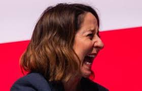 Elinor Machen-Fortune (@ElinorMFortune)