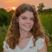 Elizabeth Clancy's Instagram, Twitter & Facebook