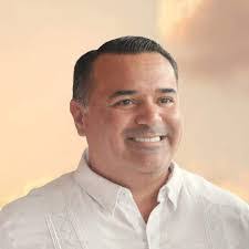 Fernando Hooker's Instagram, Twitter & Facebook