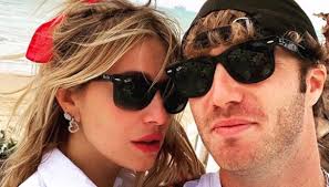 Una notte carica di pensieri tra clizia incorvaia e paolo ciavarro. Clizia Incorvaia Paolo Ciavarro Vorrebbe Un Figlio Dilei