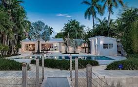 Products:auto, boat, business auto & truck, call for a free quote, drive Car Insurance In Miami Pini Insurance