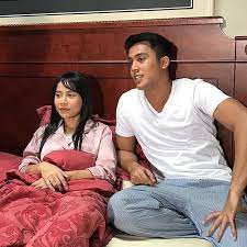 Dibintangi oleh aliff aziz, farah nabilah, shah iskandar, mimi lana dan ramai lagi. Slot Akasia Halalkan Hati Yang Ku Curi