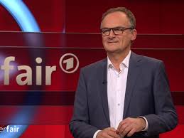 Последние твиты от hart aber fair (@hartaberfair). Ich Fahre Einen Bmw X 5 Plasberg Sorgt Mit Suv Beichte Bei Hart Aber Fair Fur Diskussionen Business Insider