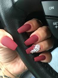 Beauty wow posted an episode of a show. 12 Spell Binding Maroon Acrylic Nails For 2021 Naildesigncode