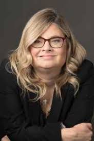 Natalie Caron's Instagram, Twitter & Facebook