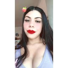 Gánate un #Vanity #ParaNiña Solo sigue estos 3 pasos... 1- Comparte esta  publicación modo público. 2- Sube la foto de tu hija junto a su pinito  navideño. 3- sígueme en mis redes