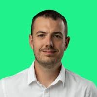 500+ profilů „Idzik“