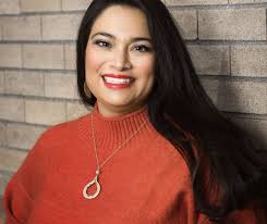 Sharon W. Mooney's Story: From 9-5 Worklife to Up-and-Coming Financial  Expert for Moms