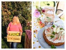 4 el zucker und das eigelb mit dem schmand verrühren. Apfelrezept Apfel Schmand Torte Zu Besuch Im Alten Land Mit Edeka