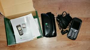Sony Ericsson J220i - Smooth Black ...