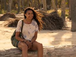 Outer Banks Star Madison Bailey Says She Doesnt Believe in Straight  People | Glamour