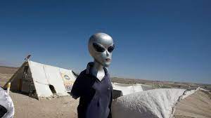 Les aliens sur la lune : S Ils Existent Les Aliens Nous Ressemblent L Express