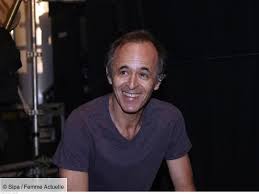 Ce papa comblé de six enfants tient à conserver l'anonymat dans sa vie quotidienne et ne prend la parole que de manière exceptionnelle. Jean Jacques Goldman Qui Est Sa Premiere Epouse Catherine Mere De Ses Trois Aines Femme Actuelle Le Mag