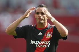 Bayer leverkusen simon rolfes, renato augusto, pierre de wit, benedikt fernandez (all rehab), michal kadlec (ankle), and patrick helmes (knee) are all out for juup heynckes' side. Renato Augusto Out Several Weeks With Knee Injury Sbnation Com