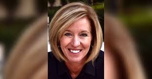 Paula Benson's Instagram, Twitter & Facebook