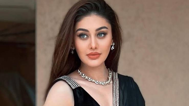 Shefali Jariwala recalls having 'low self esteem' when she had epilepsy seizures at 15 | Bollywood - Hindustan Times
