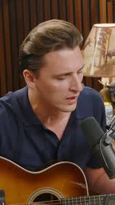 Is there a better vocalist in all of country right now than Brandon  Coleman? 👇👇 #countrymusic #countrypickinz 🎥: Bert Kreischer