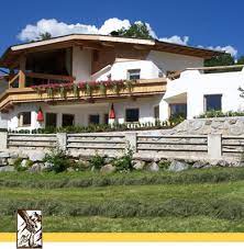 Füssen is 43 km from ferienhof raich, while mittenwald is 47 km from the property. Familie Raich Naturlich Sportlich Familiar