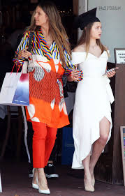 Heidi klum praises her daughter leni, 16, on making her modelling debut on the cover of vogue. Heidi Klum And Daughter Leni Out For Graduation Celebration Lunch In West Hollywood 06 08 2018 Hawtcelebs