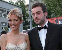 Demet akalın ve oğuz kayhan'dan şok eden itiraflar!. Demet Akalin Once Resmi Sini Simdi De Gayriresmi Sini Bitirdi