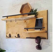 Pin Von Raul Auf Entry And Walls In 2020 Schlusselkasten Holz Diy Paletten Schlusselbrett Holz