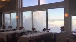 Join us for our signature summer high tide dinners when the tide brings the surf right up to the picture windows. Calif Restaurant Gives Diners And Sea Lions An Ocean View Npr