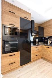1.3 utiliza acabados en madera 1.4 usa los colores cálidos Pin De E Mendoza Em Interier A Exterier Cozinhas Modernas Cozinhas Decoracao Cozinha