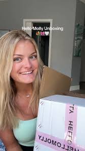 Molly Spring's Instagram, Twitter & Facebook