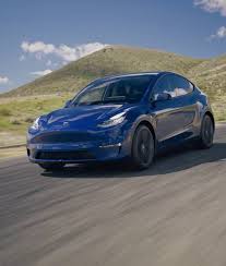 The low center of gravity, rigid body structure and large crumple zones provide unparalleled protection. Model Y Tesla Osterreich