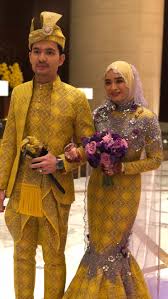 Enggan membiarkan perkara itu terus menimbulkan persepsi negatif dalam kalangan warganet, ziela, 51, atau nama sebenarnya norzilah abdul jalil tampil menjelaskan perkara sebenar. Foto Video Subhanallah Pengantin Paling Cantik Ni Majlis Resepsi Anak Ziela Jalil Dapat Perhatian Berita Steady