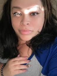 Kim Yarbrough's Instagram, Twitter & Facebook