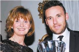 Mallow's glittering 'Oscars' night