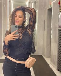 Anita H Reddy On Instagram Tables Turn Bridges Burn You Live N Learn Indian Tv Actress Long Sleeve Tops Tv Stars