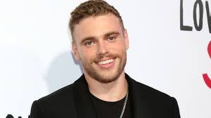 Deleted Kiss Scenes We'll Never Get To See