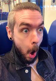 What caption would you assign to this?😂