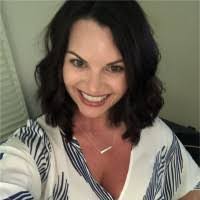 Tara Bogle's Instagram, Twitter & Facebook