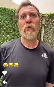 بيسان اسماعيل وفهد العرادي: أغنية جديدة مضحكة