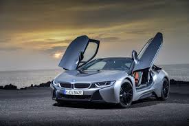 Sports cars run the gamut from sleek and sporty to pure muscle power. 7 Hal Yang Perlu Kamu Tahu Tentang Bmw I8 Sport Car Futuristik
