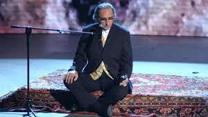 Il comune di milo dopo la scomparsa del maestro franco battiato omaggerà con una statua il ricordo dell'artista.#milo #sicilia #gruppormb #francobattiato #lu. Franco Battiato E Gli Ultimi Anni A Milo Il Rapporto Con Il Paese Che Ha Ospitato Anche Lucio Dalla