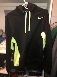 Black And Neon Green Nike Shirt Mens Size Medium Nike Therma Fit Hoodie Shirt Black Neon Green Fashion Clothing Shoes Accessories Men Nike Therma Fit Hoodie Workout Hoodie Hoodie Shirt