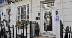Barry House London Bed And Breakfast Hotel B Near Hyde Park London Paddington London Hotels Family Hotels London London Hotel Room